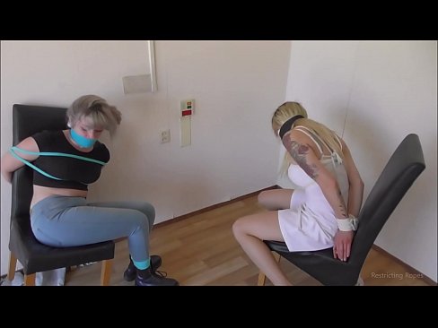 ❤️ Tîrêj / girêdaye û devgirtî / keçika di tengahiyê de ❤❌ Pornoya hişk li me ❌️
